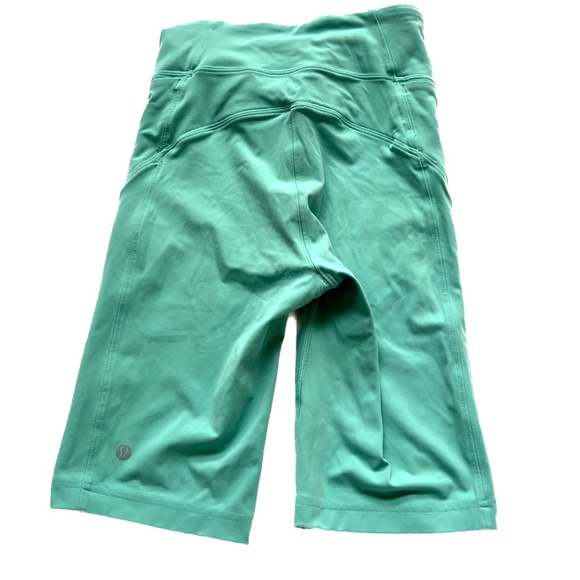 Lululemon On Pace Shorts 10" Green Side Pockets Waistband Pocket Size 4 - Picture 4 of 8